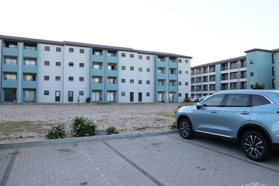 2 Bedroom Property for Sale in Parklands Western Cape